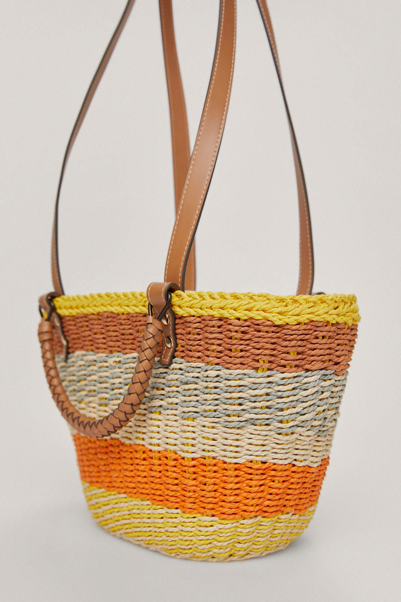 Cesta listrada de ráfia multicolorida - Amarela