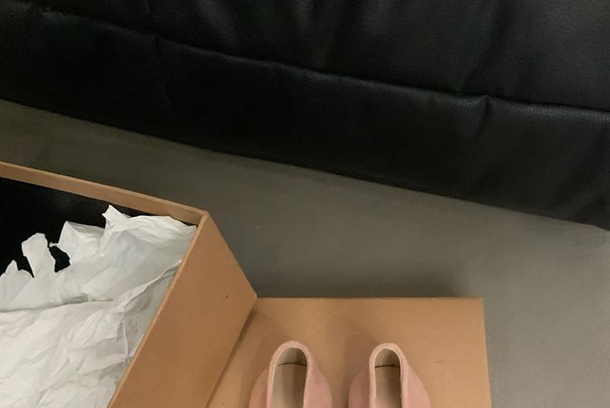 Karlao - Platte schoenen met strikaccent en imitatiesuède