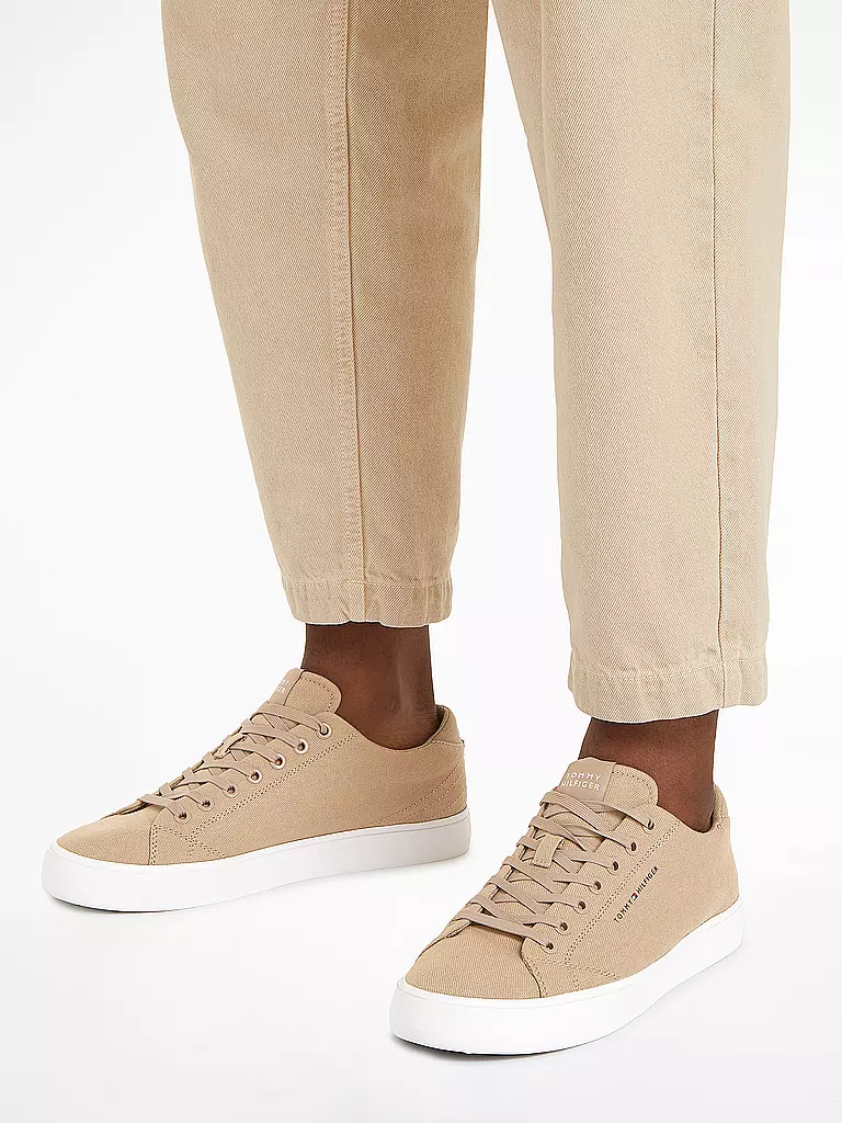 TOMMY HILFIGER Sneaker TH HI VULC  beige