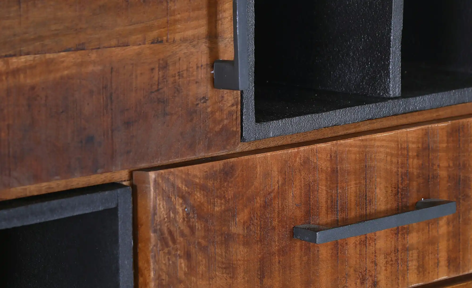 Woodford Highboard Bernada
