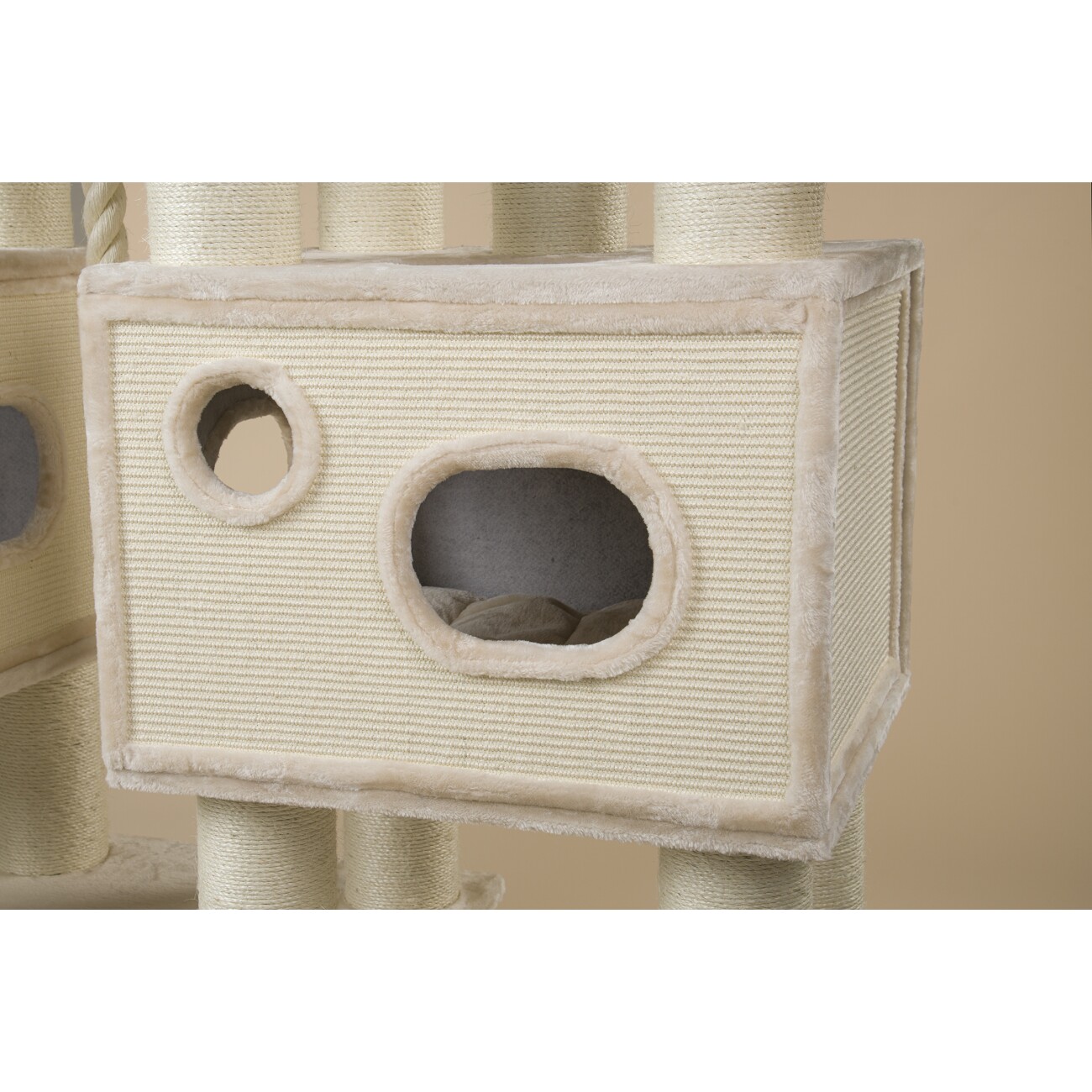 RHR Quality Royal Cat Palace.