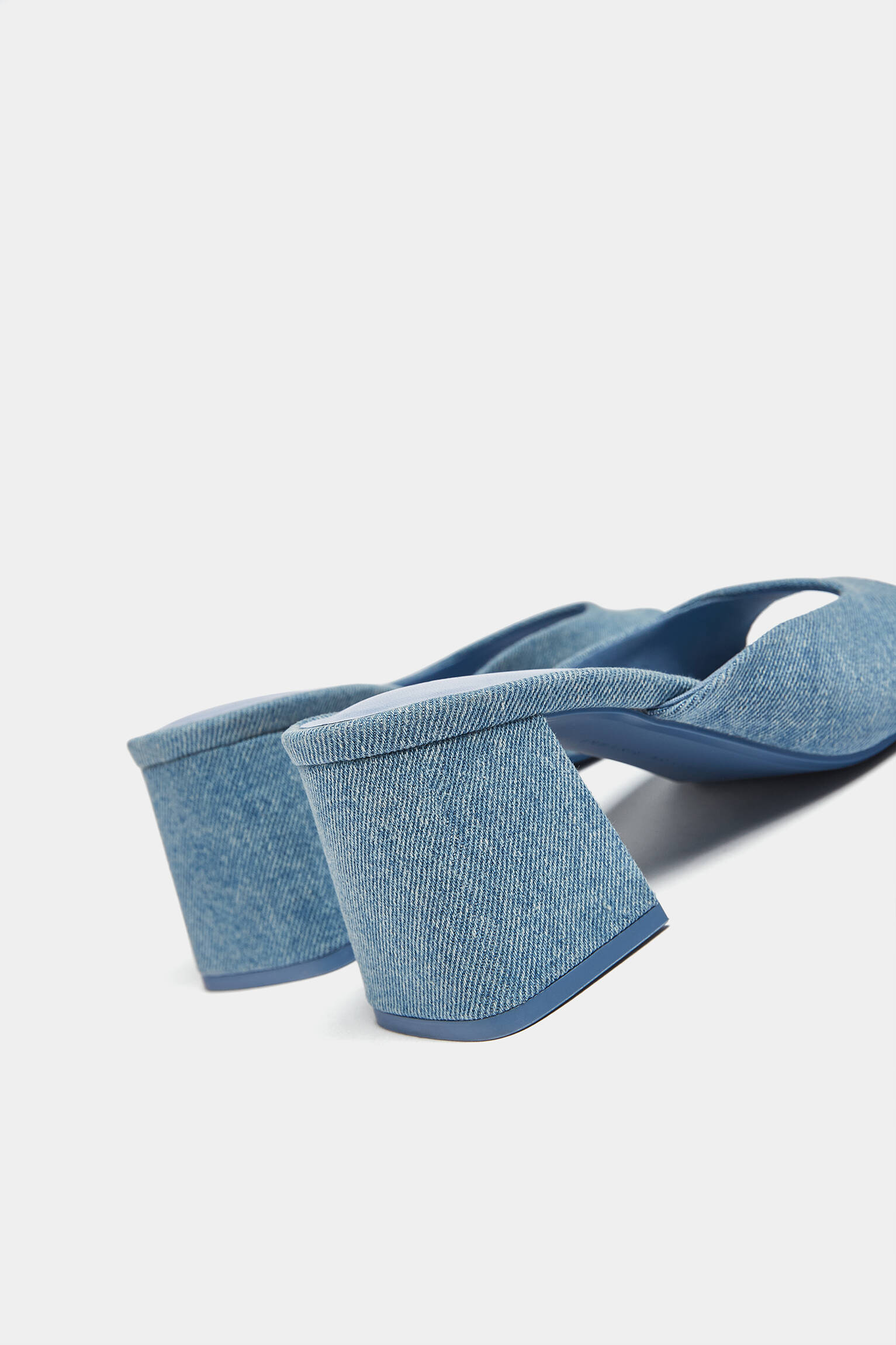 Sandália mule de salto jeans - Jeans