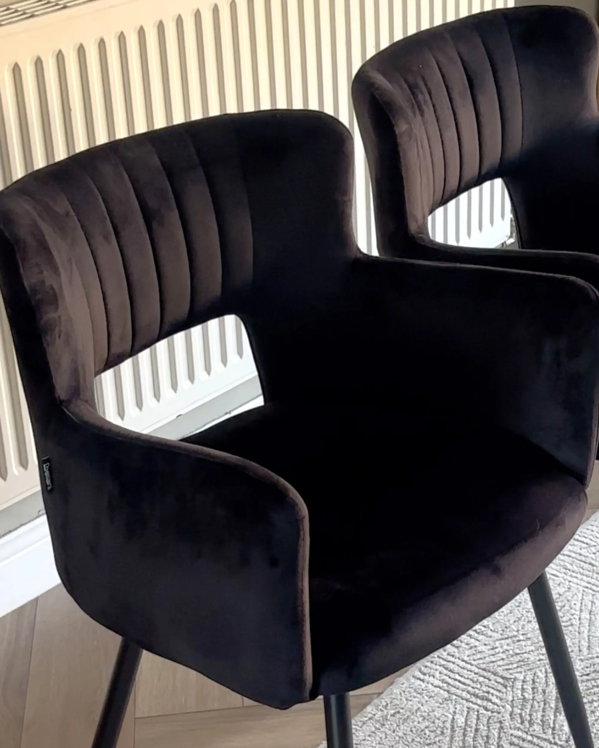 Set van 2 eetkamerstoelen SANILAC Fluweel Zwart