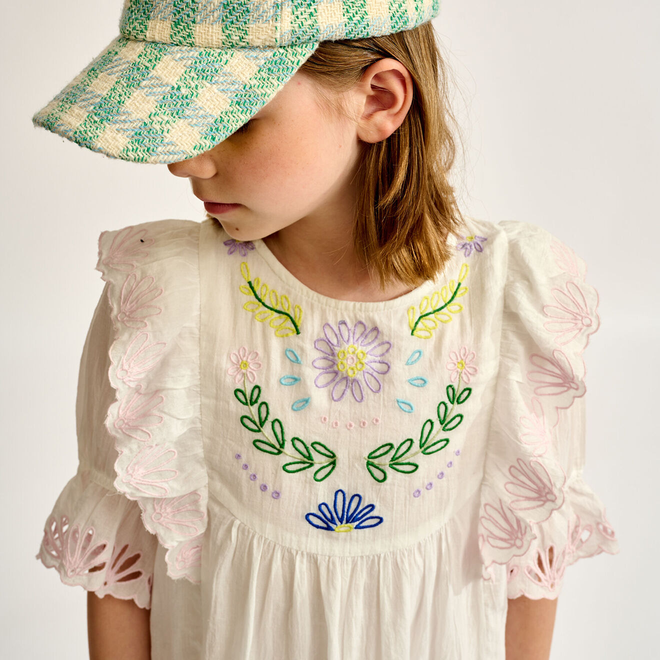 Bellerose Robe en Voile de Coton brodé Honest  blanche