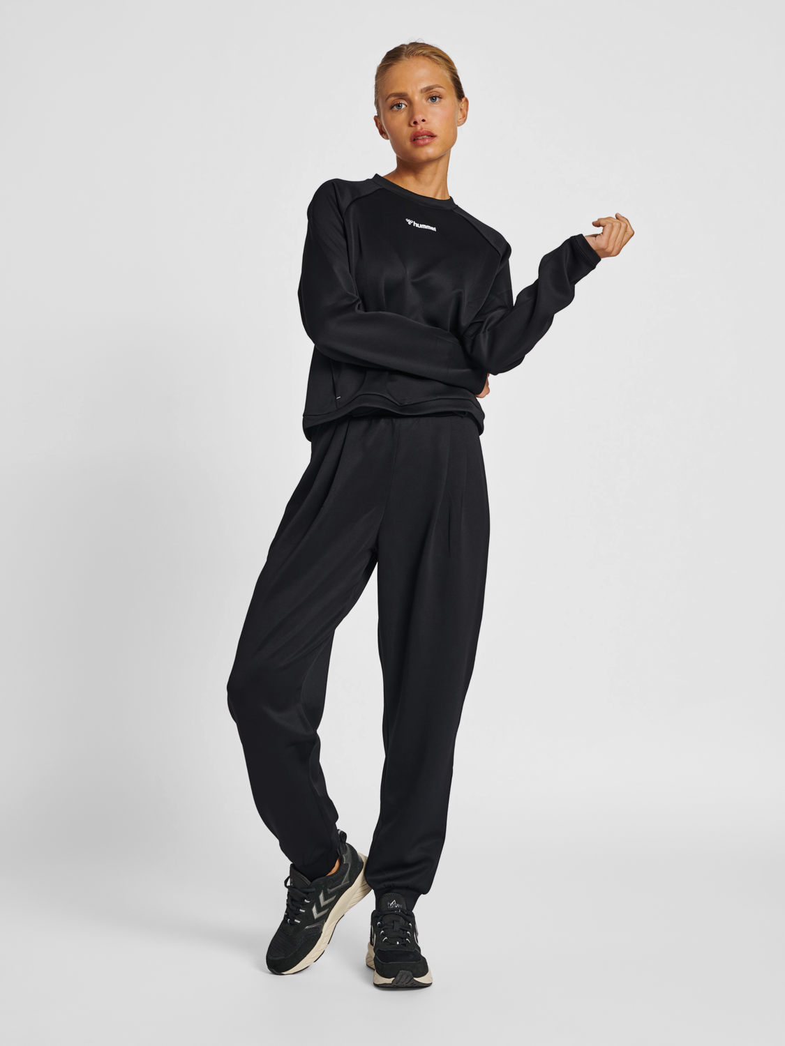 hmlMT KALU SHORT SWEATSHIRT