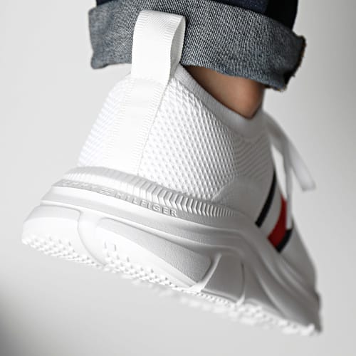 Baskets Modern Runner Knit Stripes Essential 4798 White