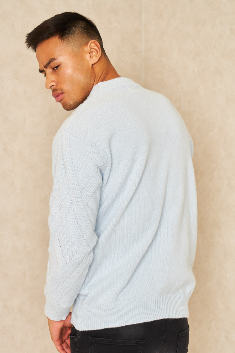 Pull gris à motif croisé col rond