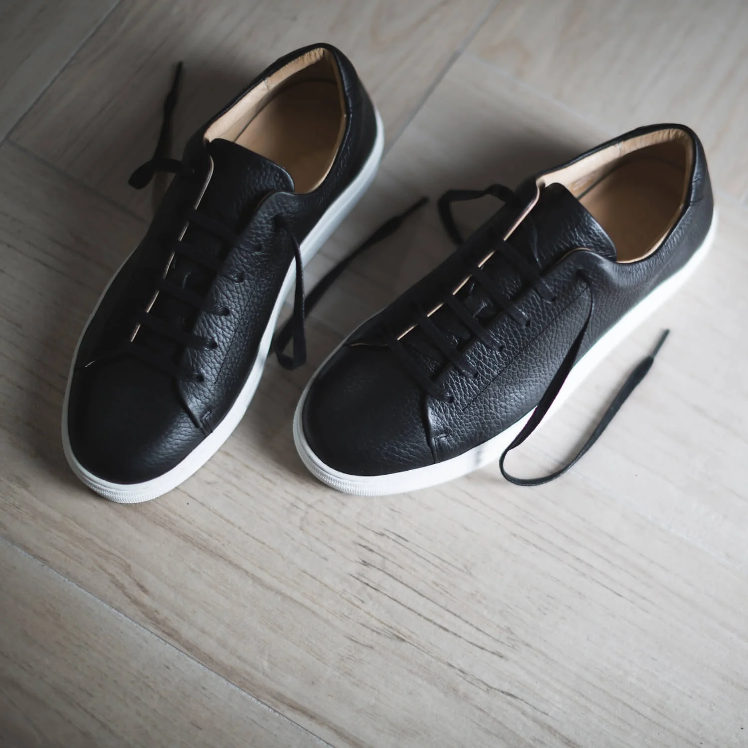 Kooper-Sneakers / Basket en cuir grainé noir