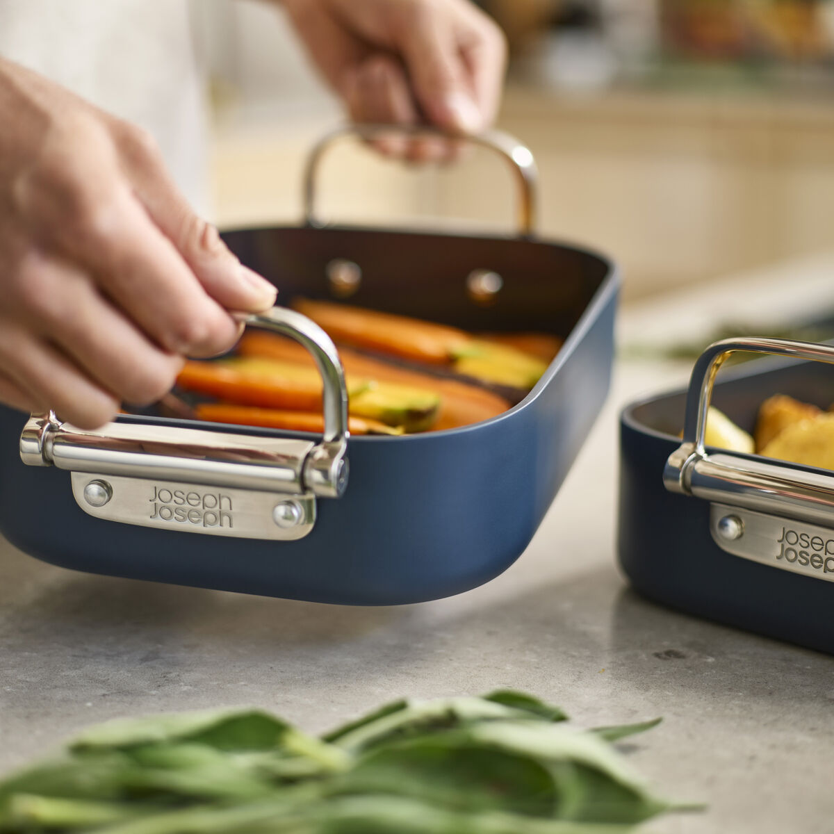 Joseph Joseph Space ildfast form non-stick, small