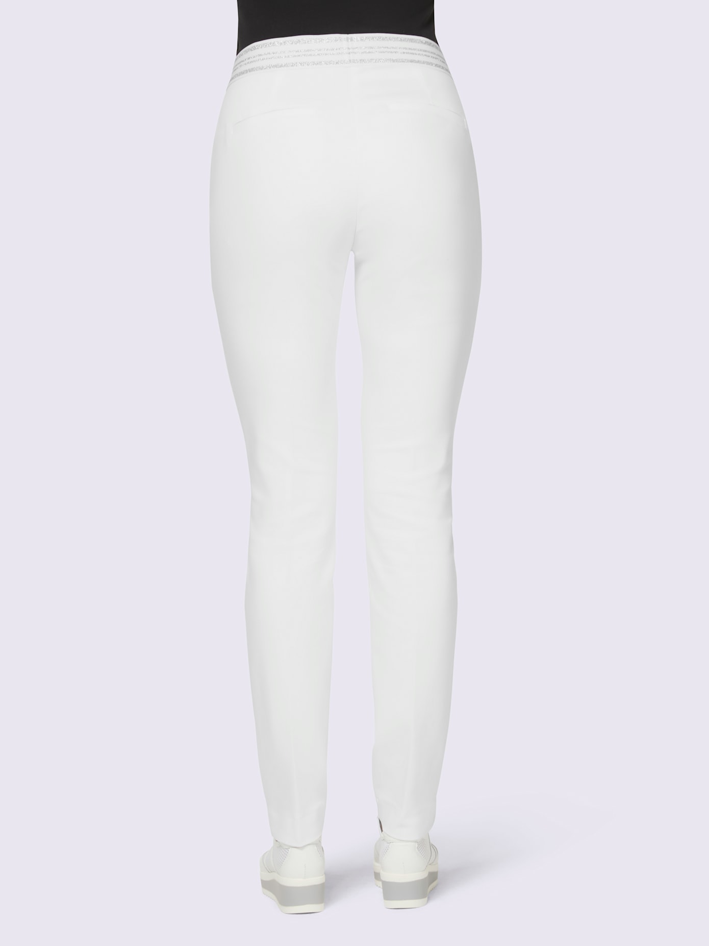 Pantalon coupe parfaite grâce à l'élasthanne