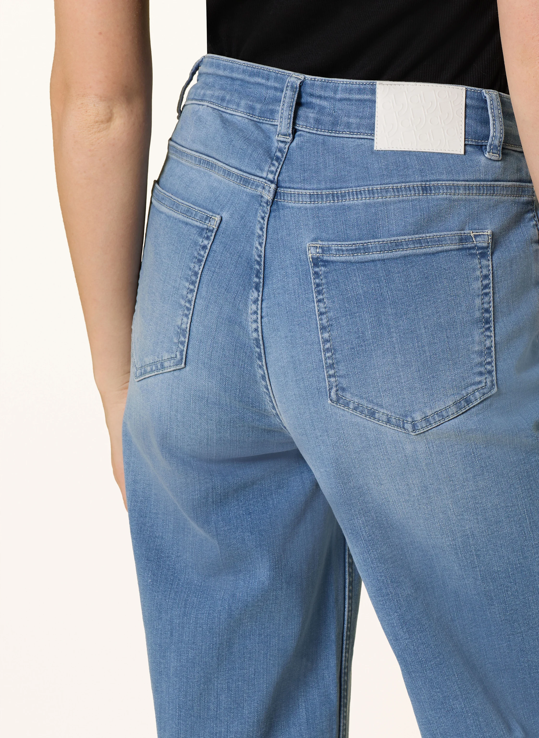 comma casual identity Straight Jeans