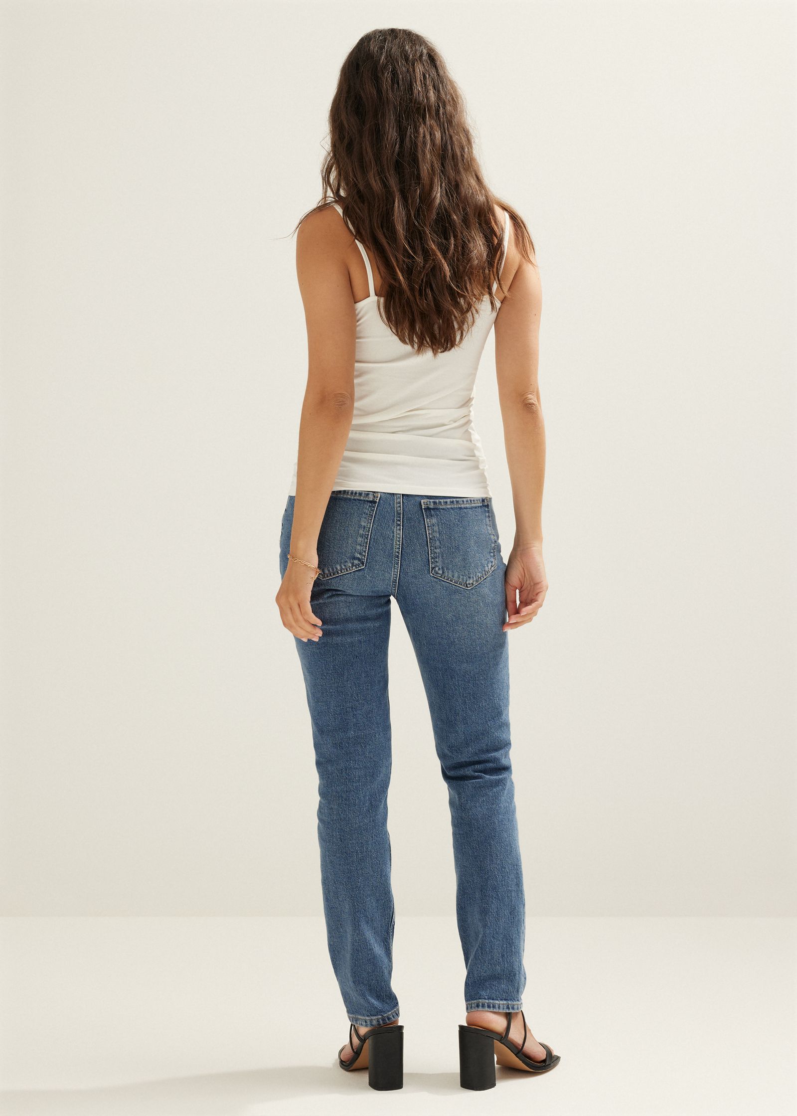 Basic singlet met kant