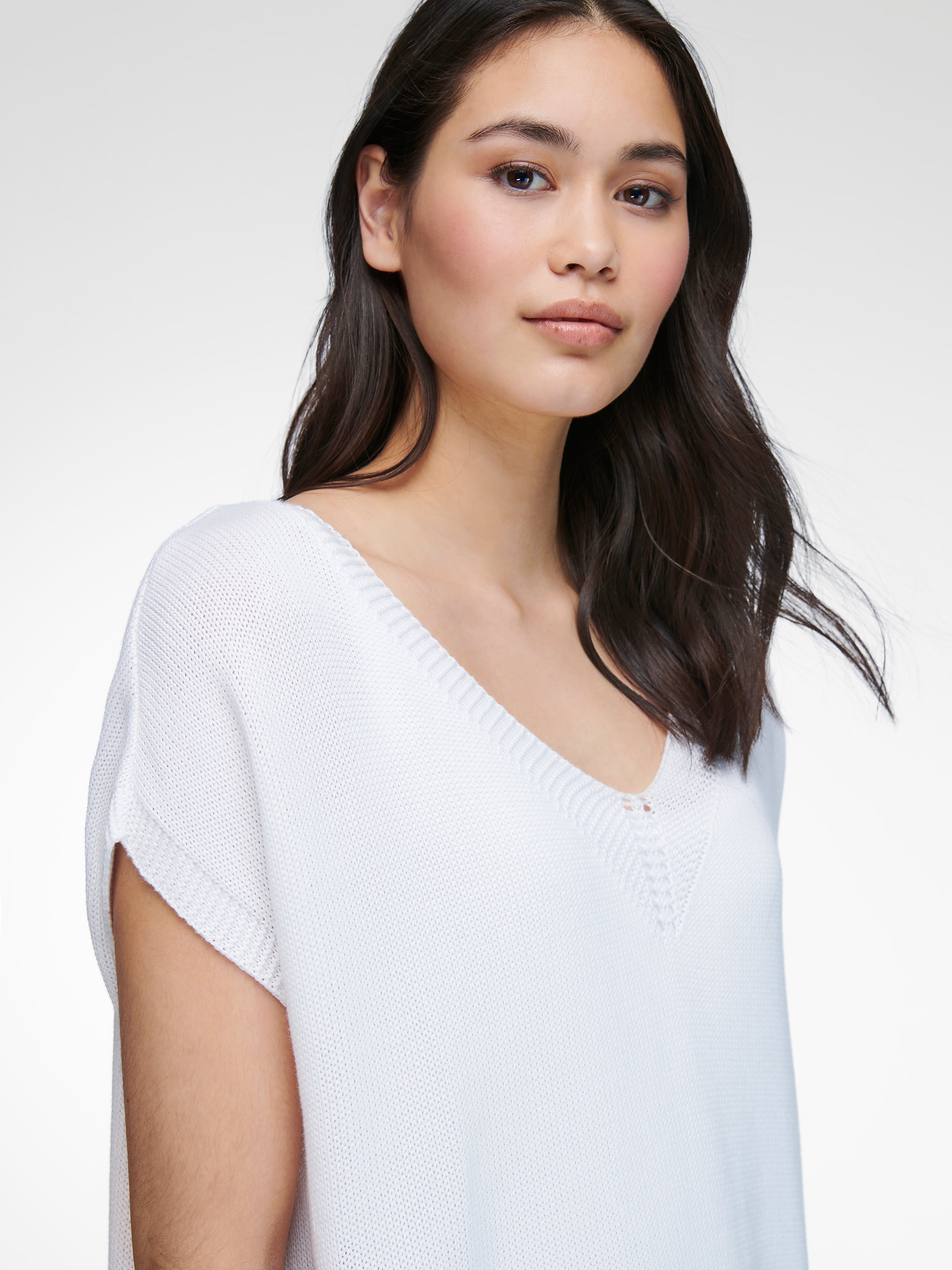 V-Pullover