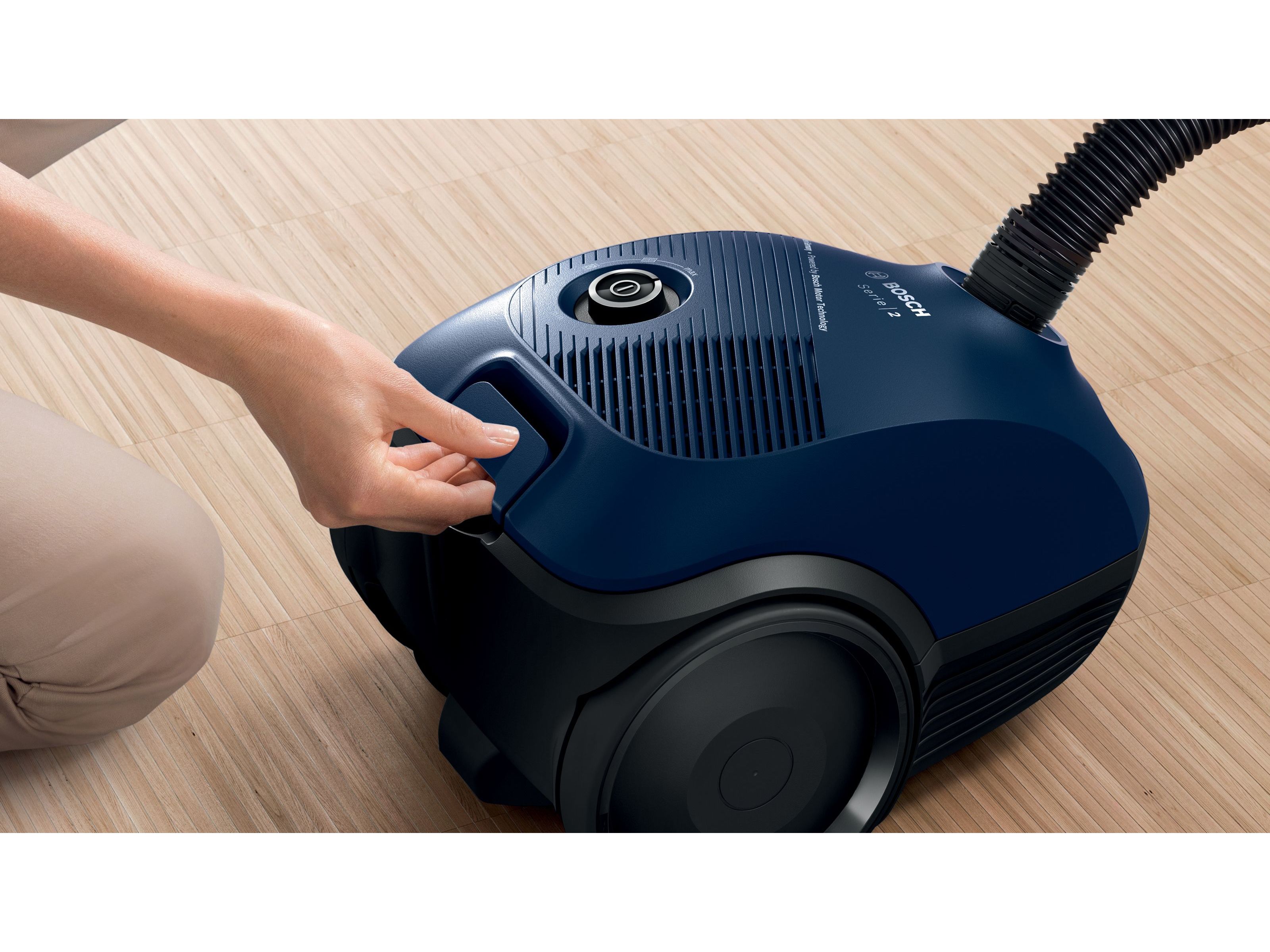 ASPIRADOR COM SACO BOSCH BGBS2BU1T SUSTENTÁVEL AZUL 850W