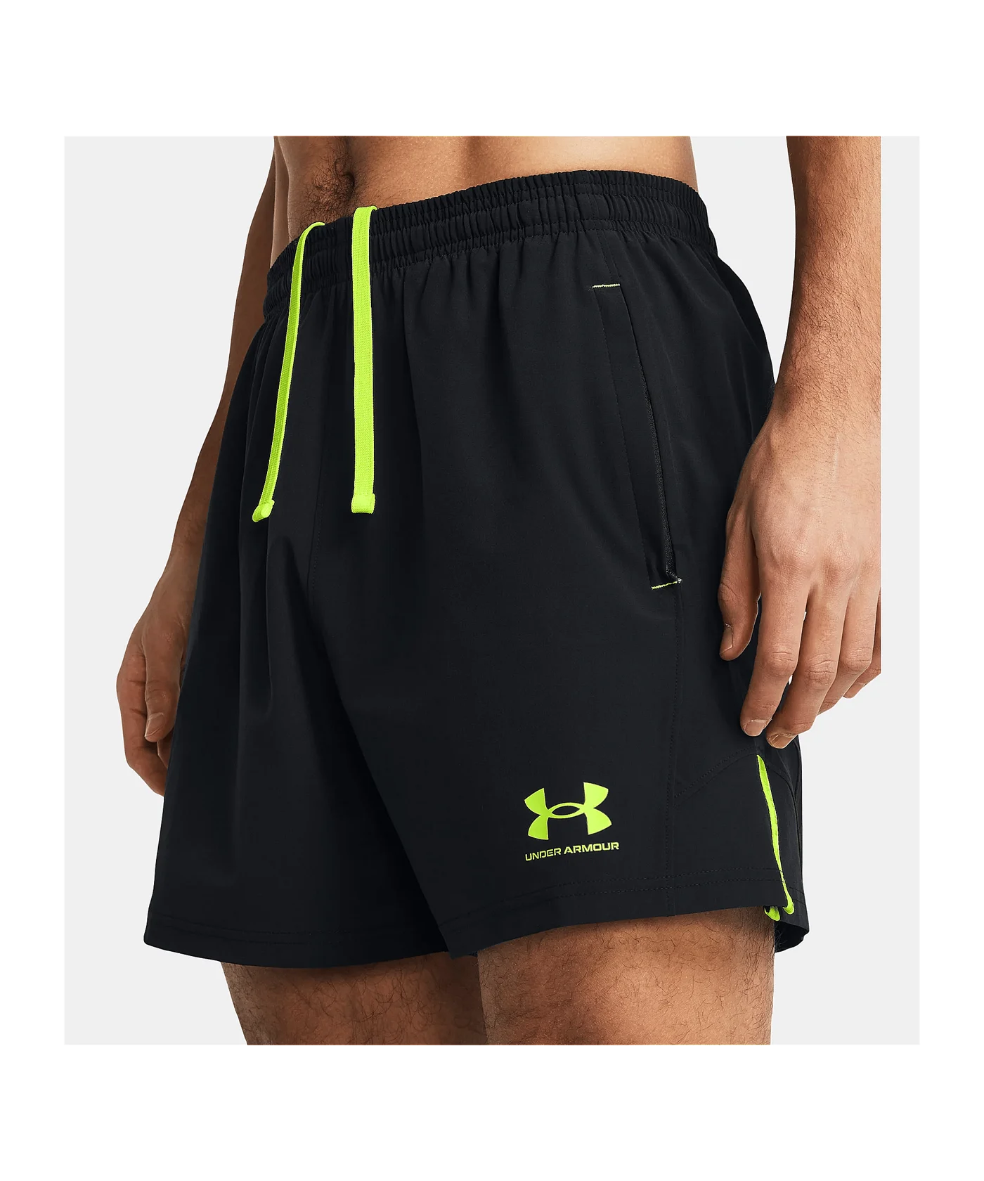 Under Armour Challenger Pro Woven Short F002
