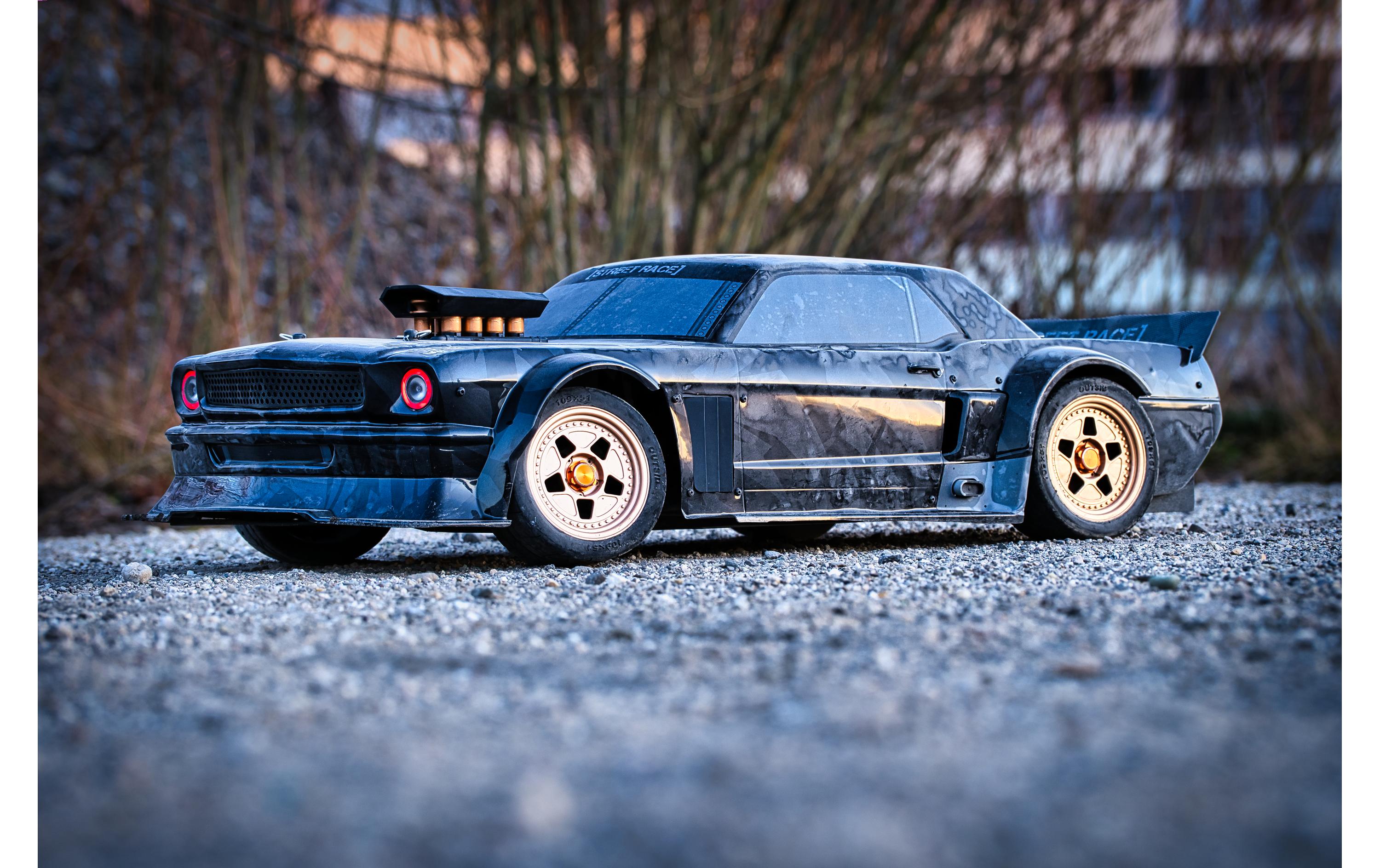 Tourenwagen AMXRacing HC7 6S, 4WD, 1:7, RTR<br>Muscle Car im Massstab 1:7 mit starkem Brushless Antrieb