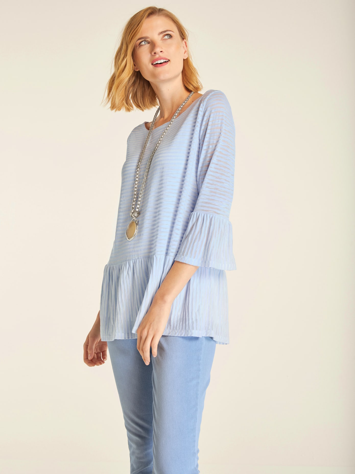 Shirt look tendance avec volants