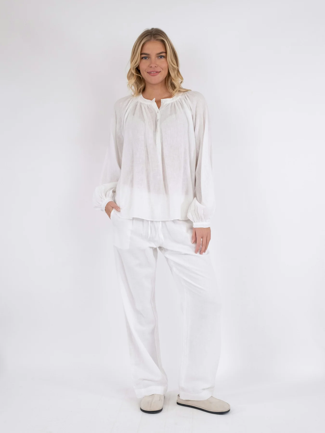 Neo Noir Kirsty Solid Blouse