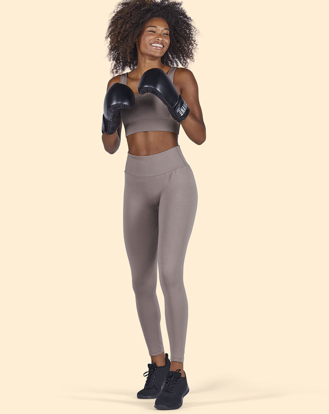 Onamaste Legging de sport marron glacé