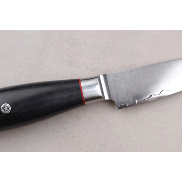 Couteau modèle office Wusaki Fujiko Black 9cm manche en pakka Wusaki