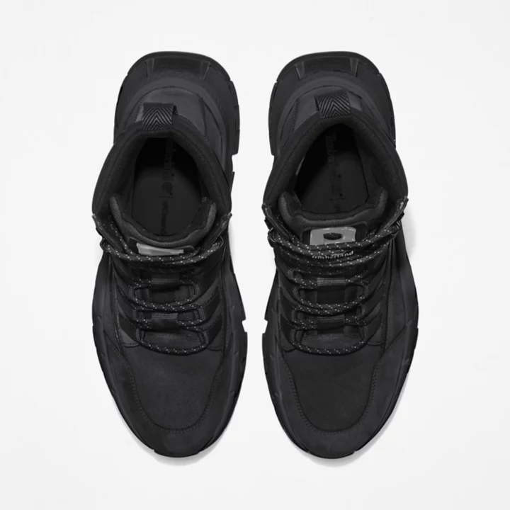 Bota Timberland Turbo Trainer masculina na cor preta.