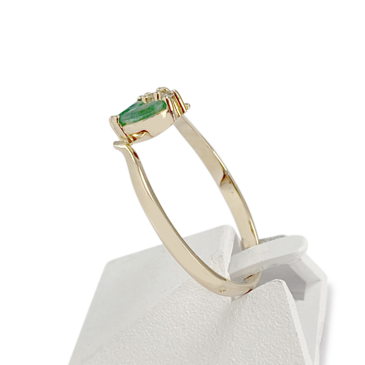 Bague d'occasion or 750 jaune émeraudes diamants