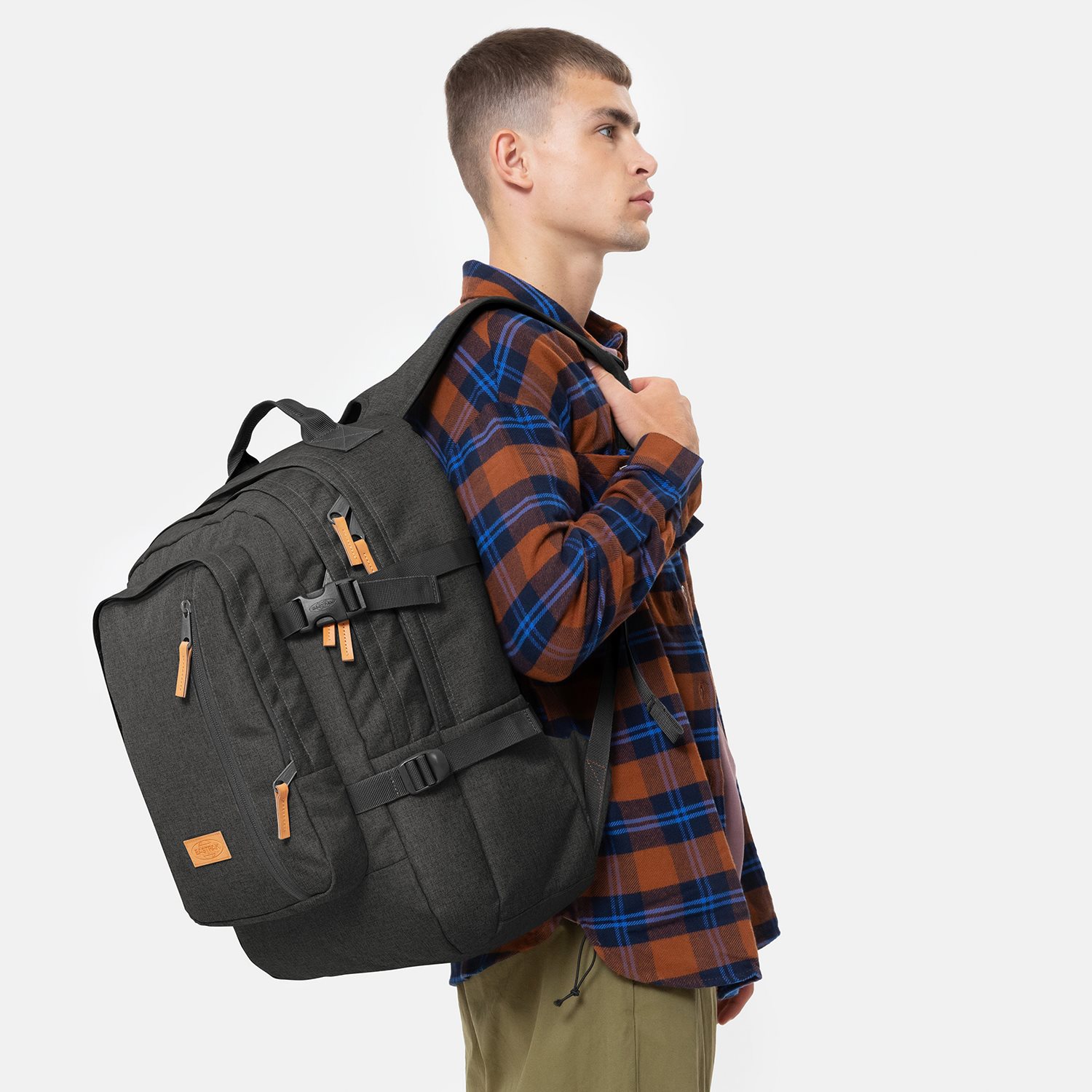 Eastpak Volker CS black denim2