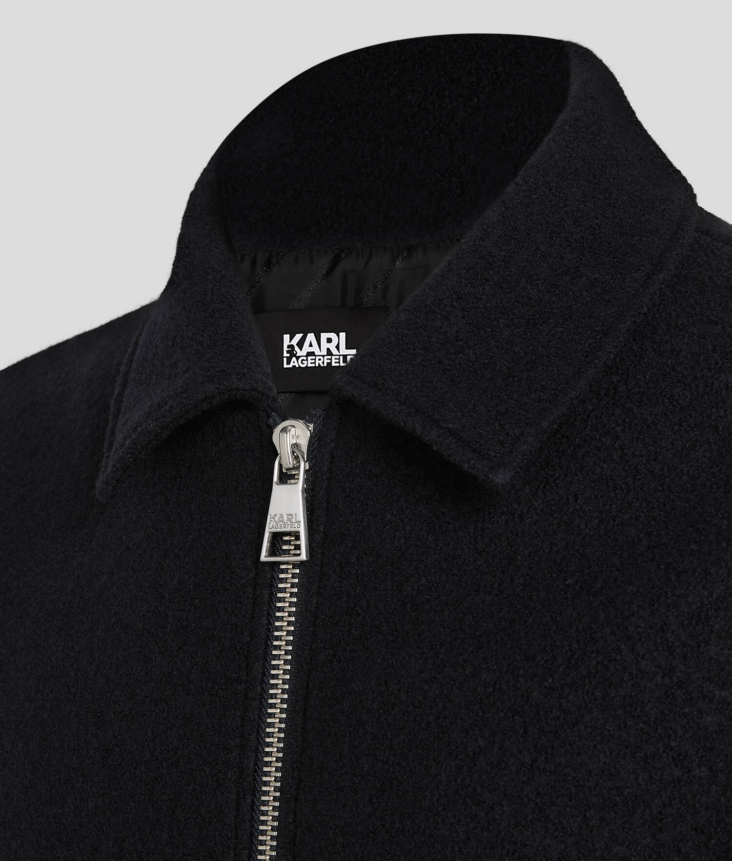 VESTE EN BOUCLÉ KARL ESSENTIAL