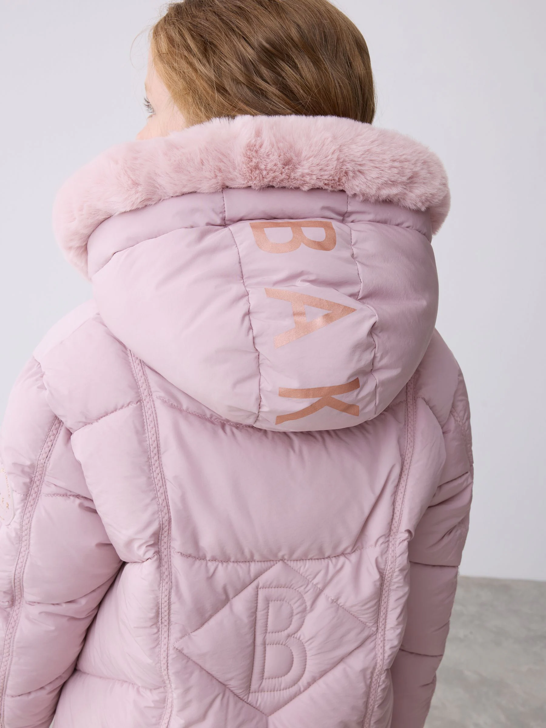 Roze - Baker by Ted Baker - Regenbestendige gewatteerde jas met strikzak en V-vormige print