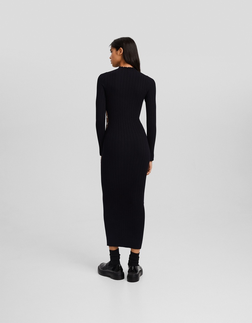 Vestido midi de malha com recorte lateral