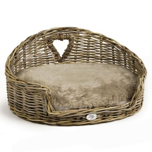 Cesta favorita do Kubu, marrom.