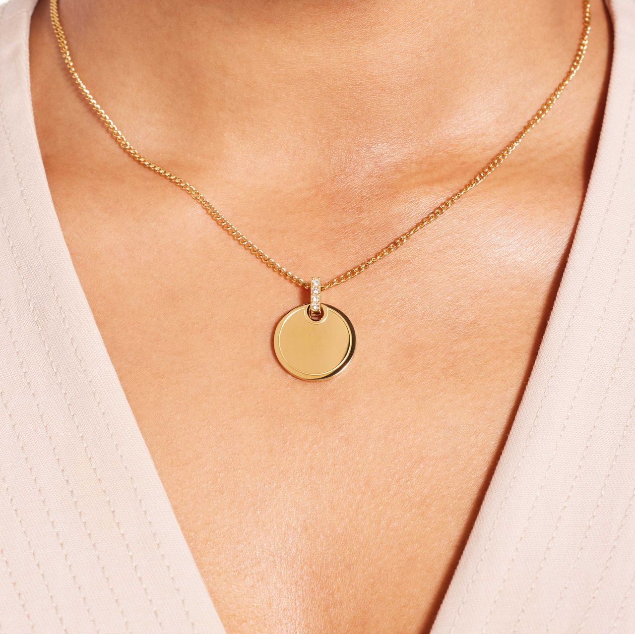 Gerecycled stalen goldplated ketting met bewerkte munt hanger
