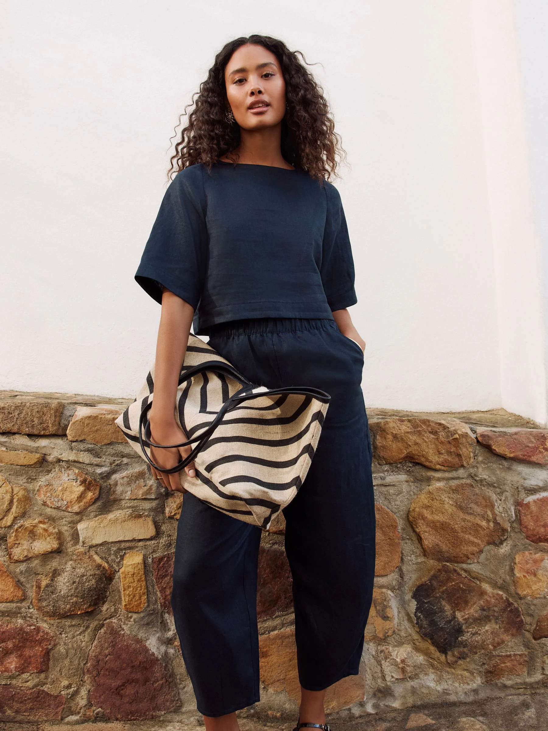 Zwart/wit - Schoudertas met linnenlook