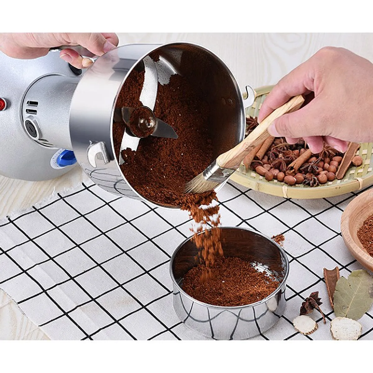 Universal Moulin à café électrique 550W - 220V