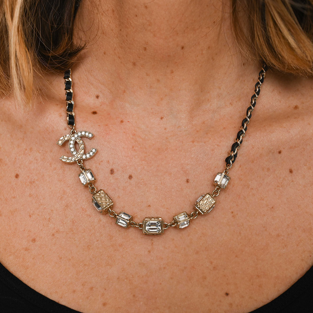 Chanel Collier en Métal & Cuir doré - Très bon état