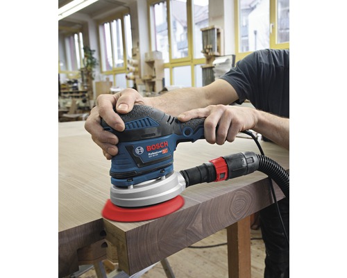 Bosch Professional GEX 40-150 excenterschuurmachine inclusief 1 x M480 schuurblad, schuurzool (150 mm) en L-BOXX 238