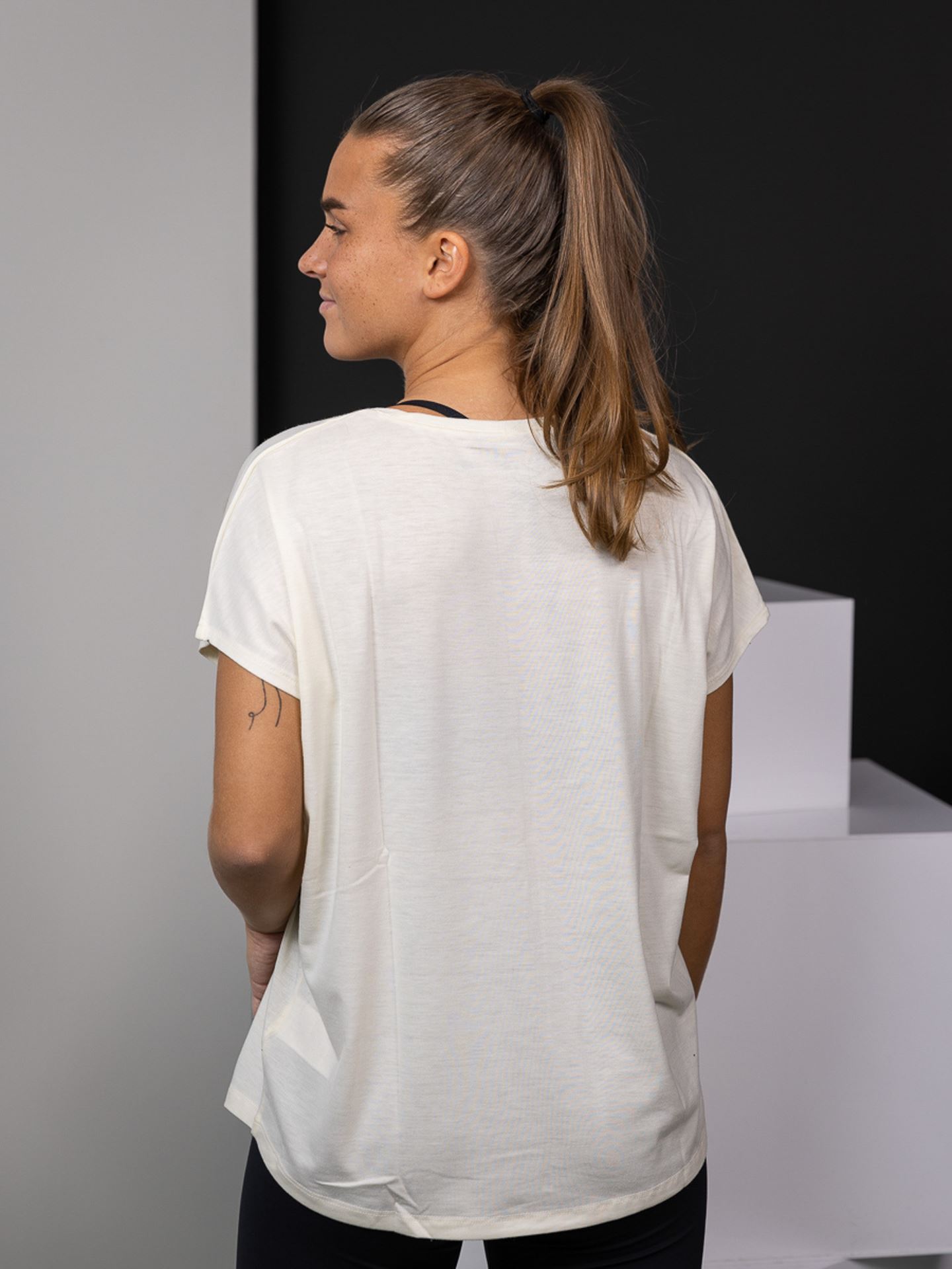 Clara Loose Tee