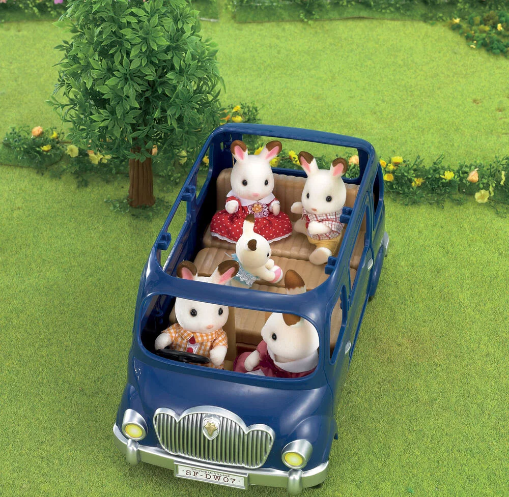 MONOSPACE 7 PLACES SYLVANIAN VEHICULES