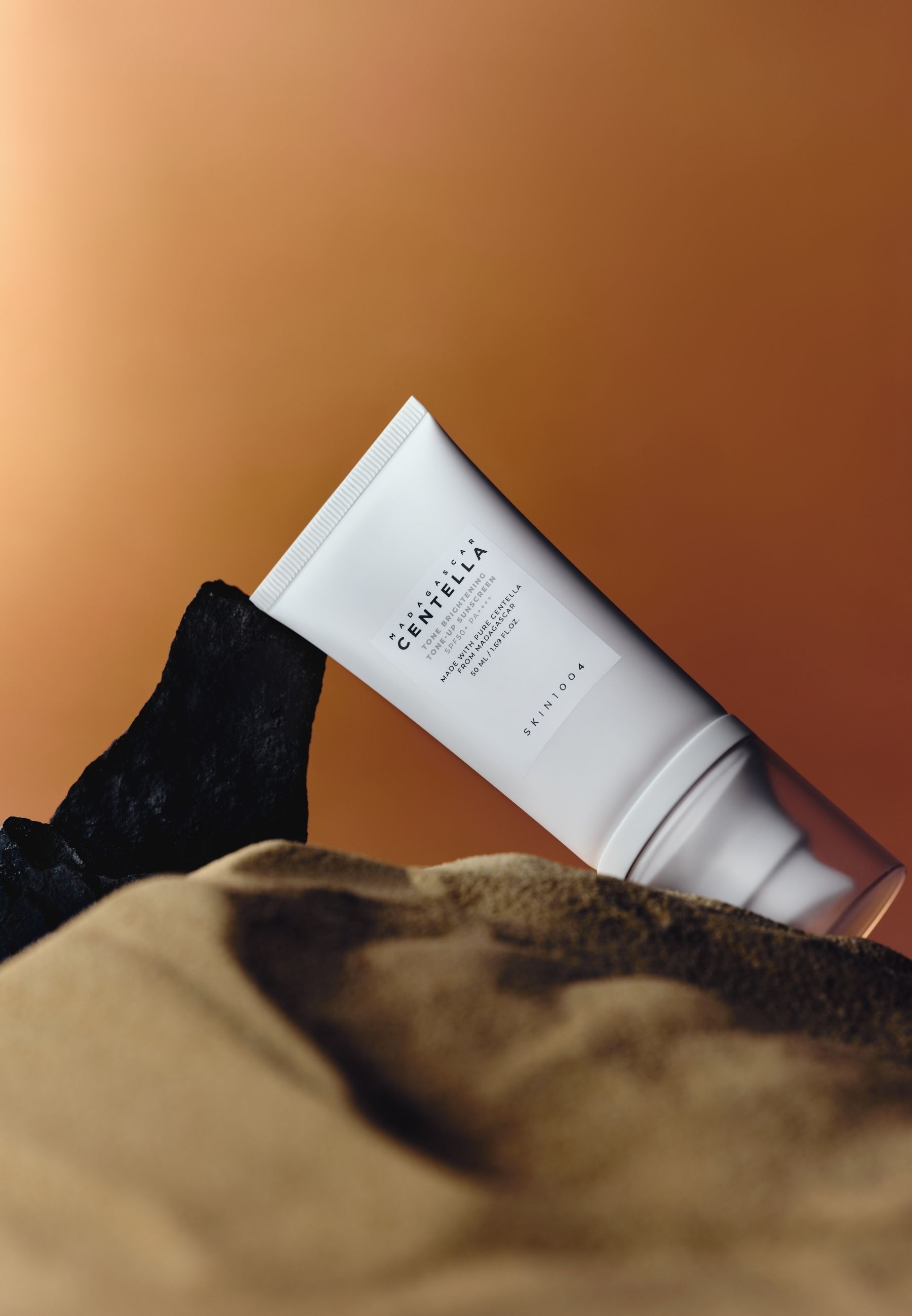 SKIN1004 Madagascar Centella Tone Brightening Tone-Up Sunscreen Sonnencreme