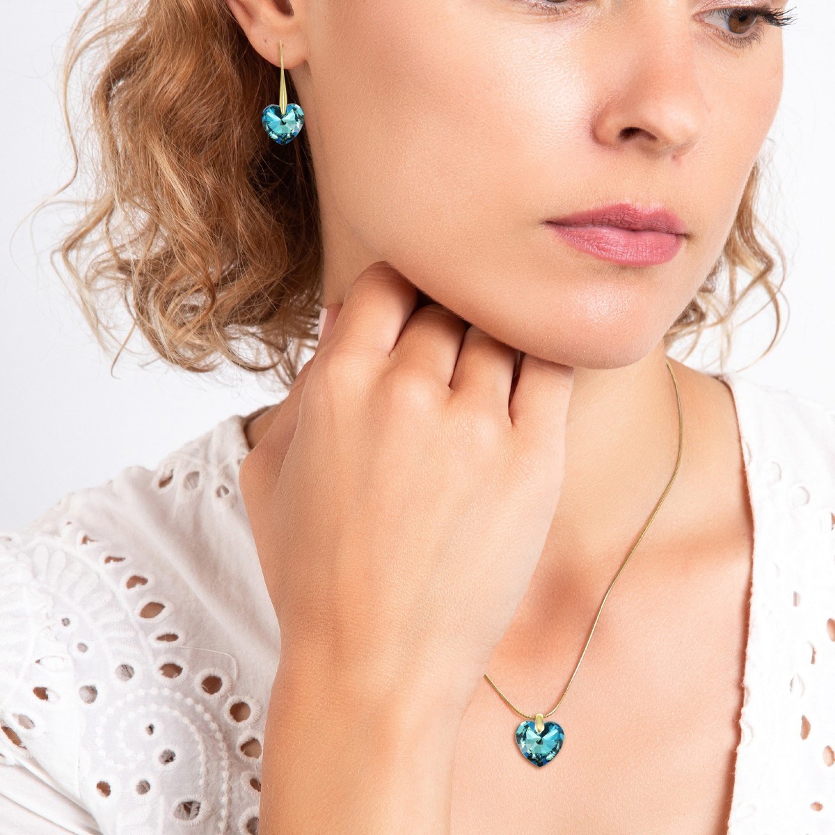 Parure collier et boucles d'oreilles coeurs SC Bohème orneés de Cristaux scintillants