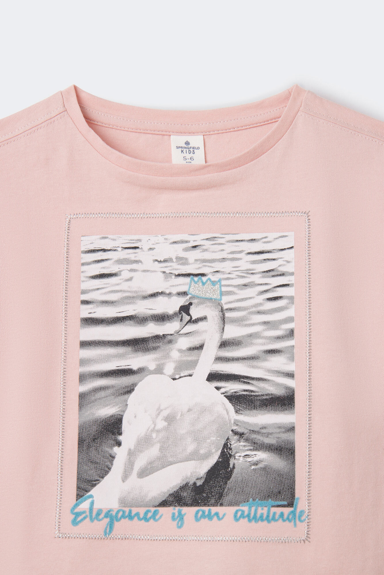 Camiseta com estampa de cisne para meninas