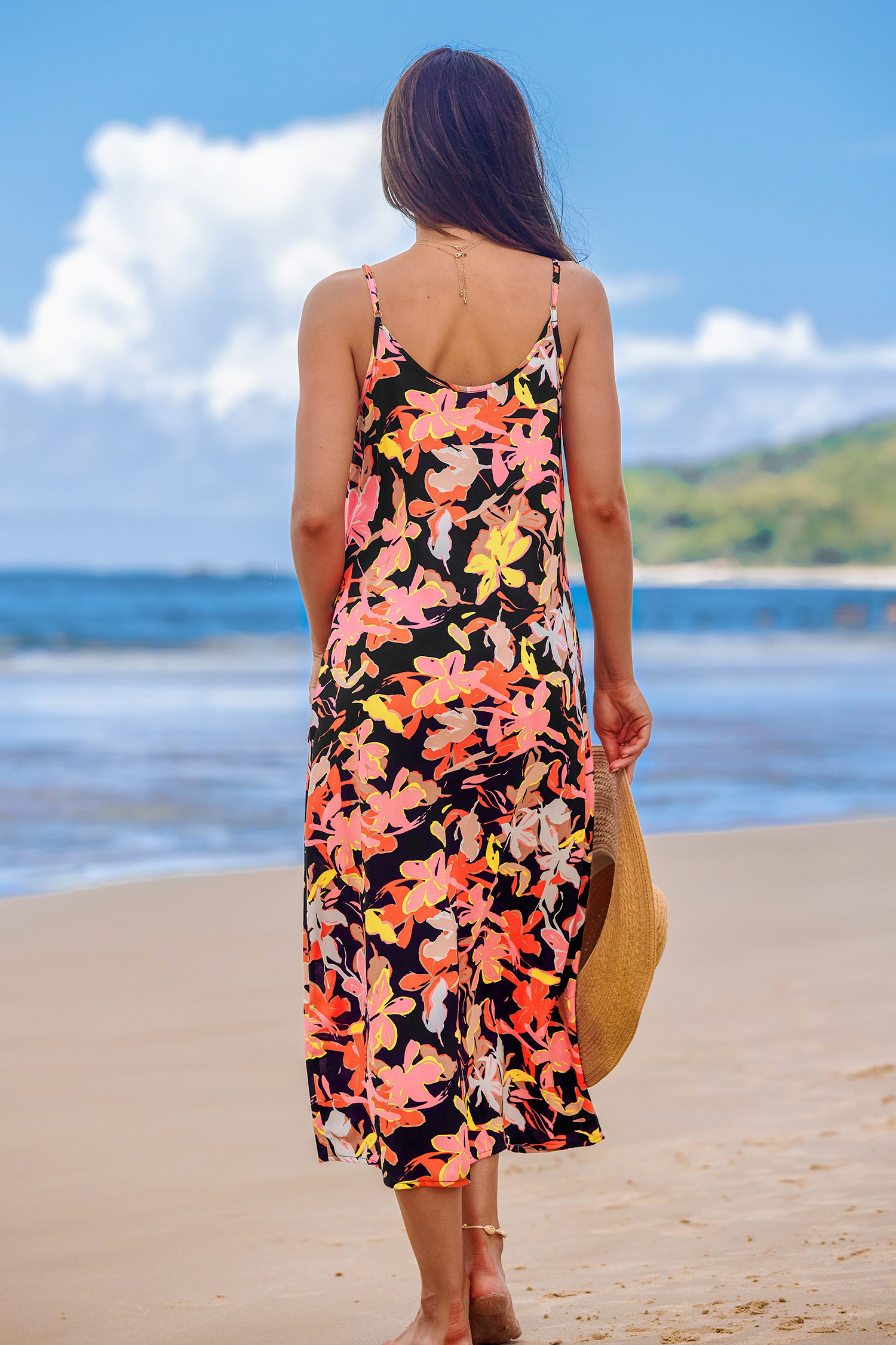 Robe maxi avec col scoop et bretelles à fleurs
