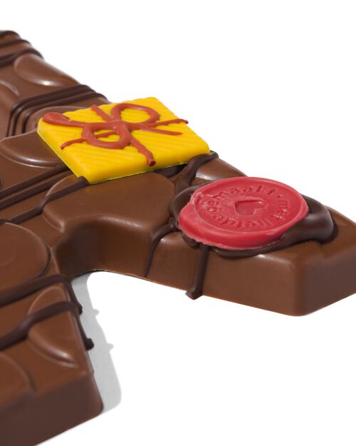 lettre M en chocolat au lait décorée à la main 200g