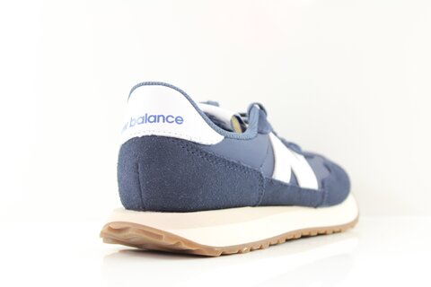 New Balance Sneaker
