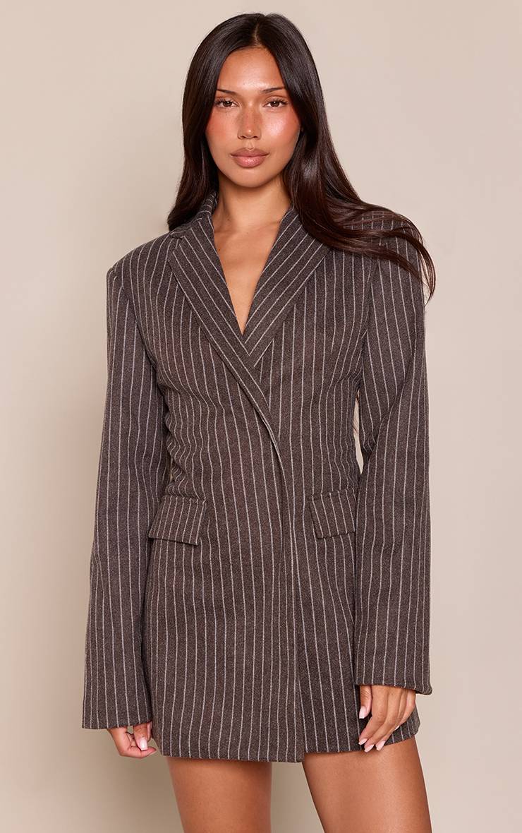 Charbon Robe Blazer À Rayures Fines Et Manches Longues En Tissu Brossé