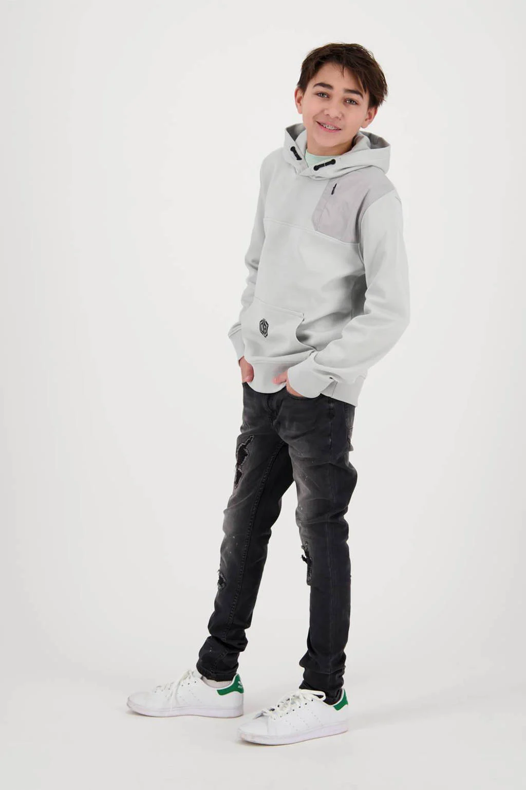 Vingino hoodie Norby grijswit