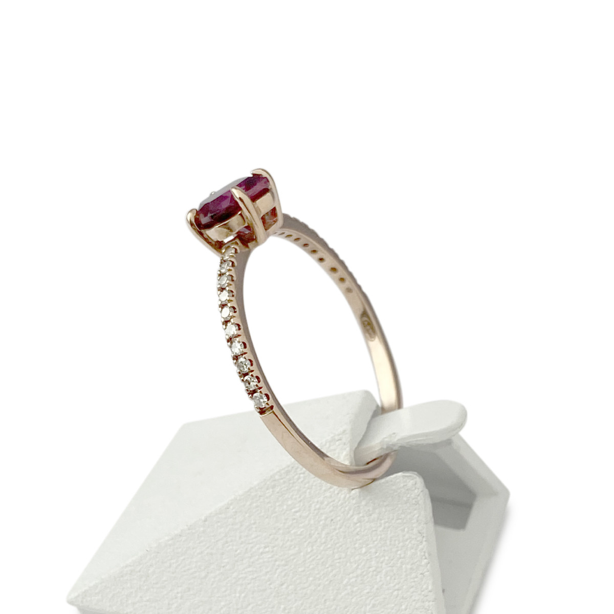 Bague d'occasion or 375 rose grenat rhodolite et diamants