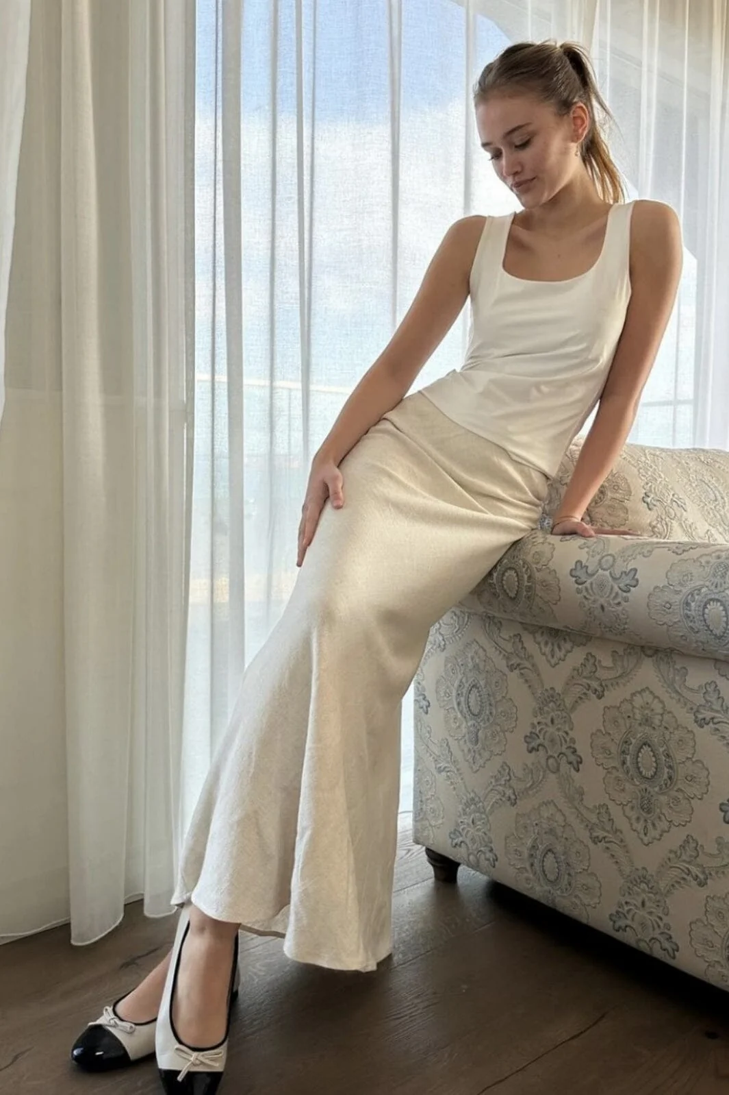Neo Noir Viso Linen Skirt