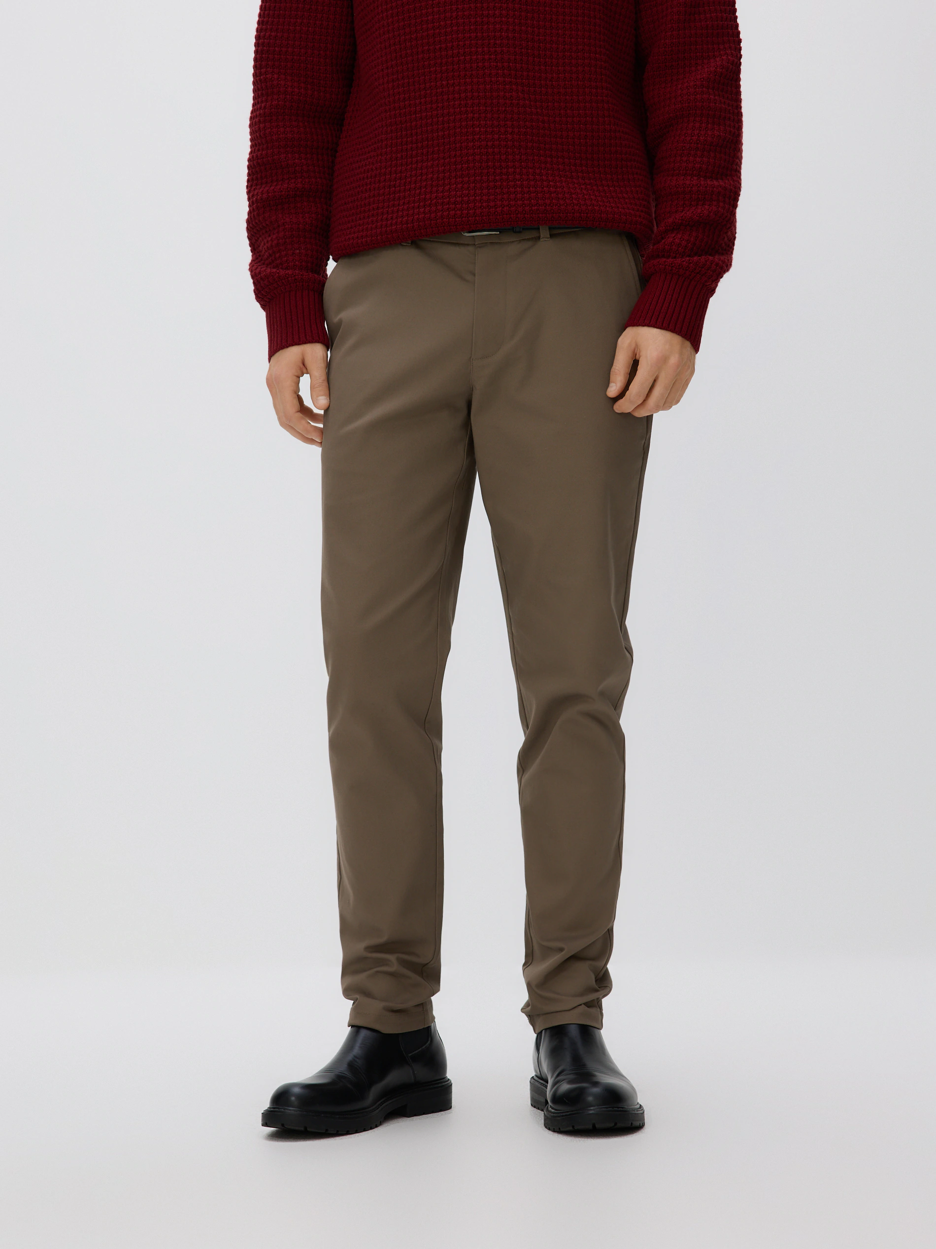 Chinohose im Slim-Fit mit Gürtel
