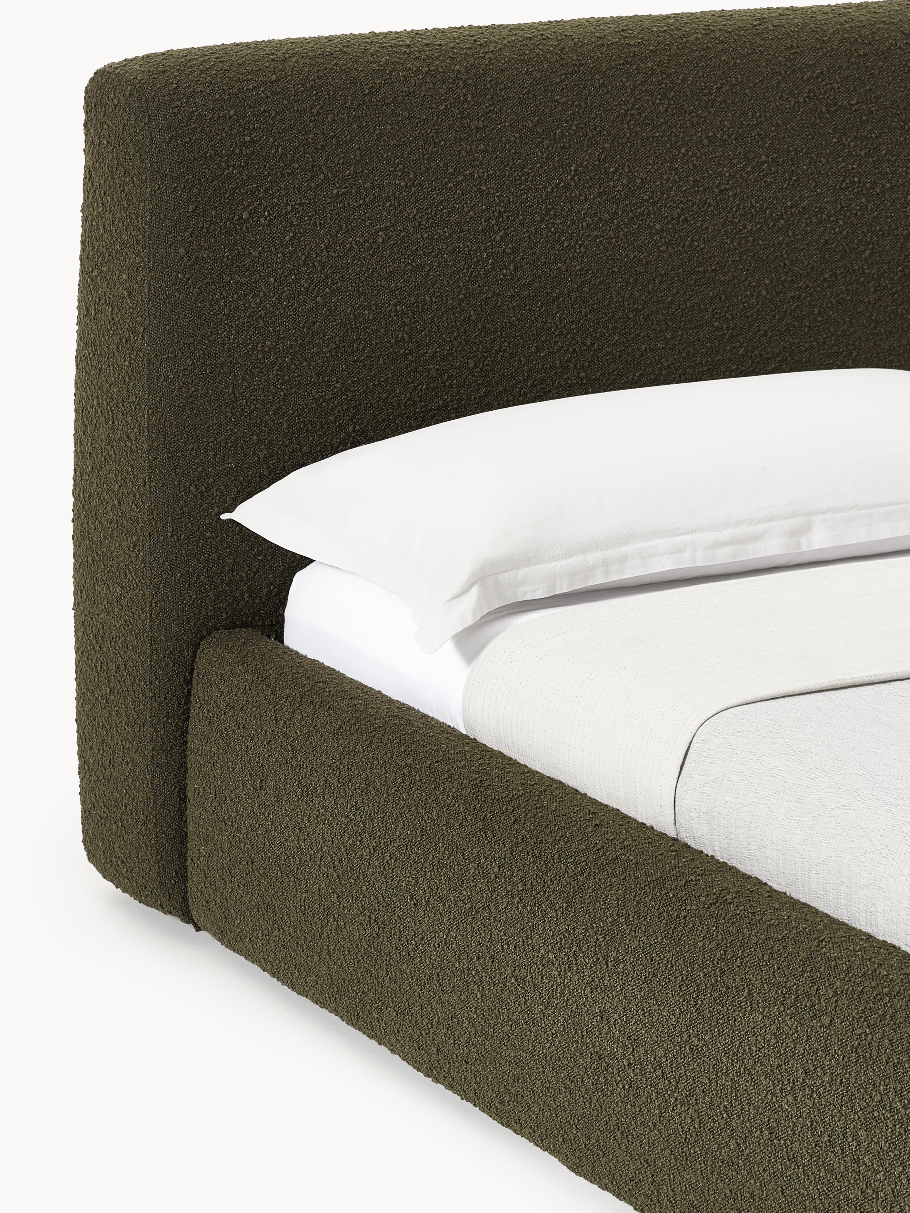 Bouclé gestoffeerd bed Cloud met opbergruimte